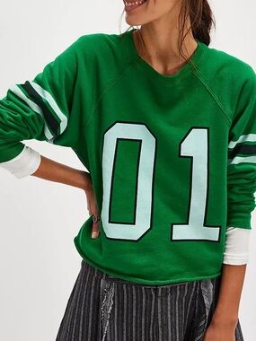 RARE Retrobrand | Retro Sport Sweatshirr | Medium